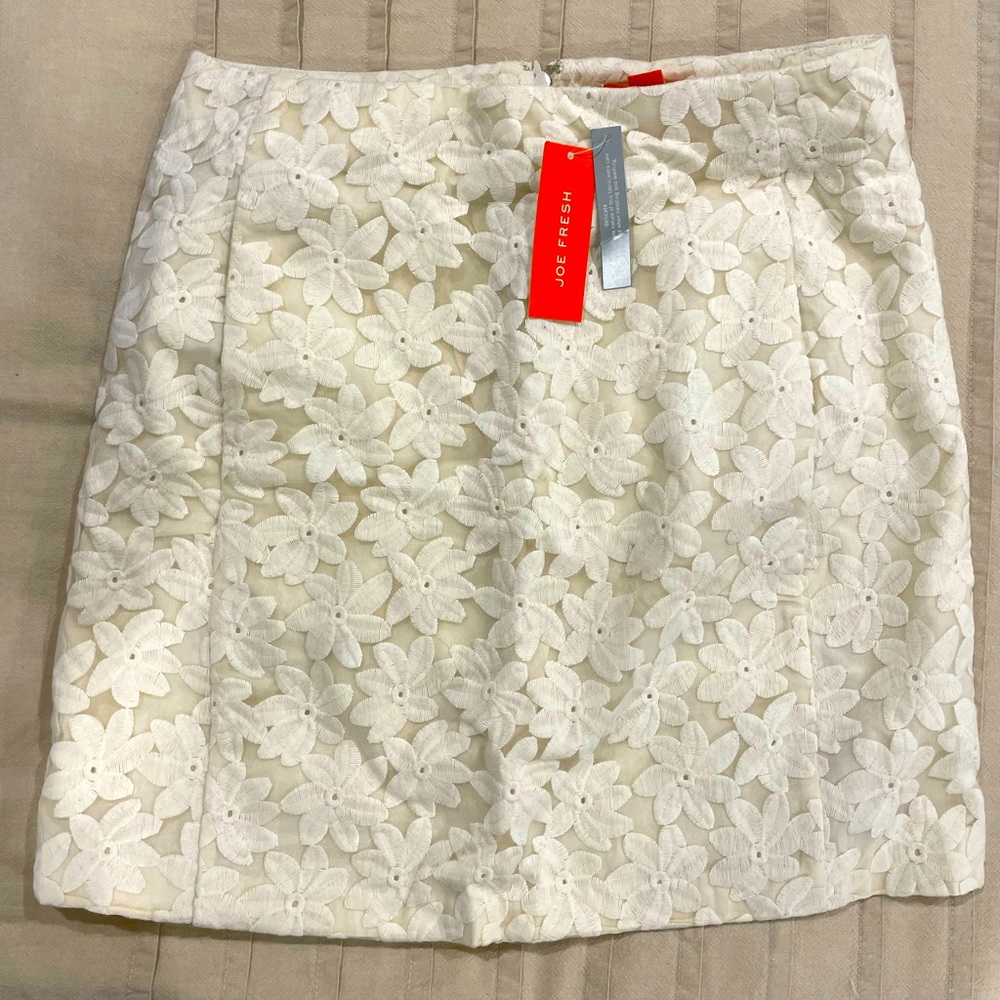 Brand new! Double layer, laced skirt by Joe Fresh.